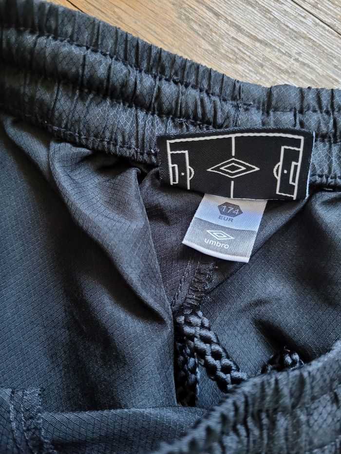 Short umbro 16 ans - photo numéro 2