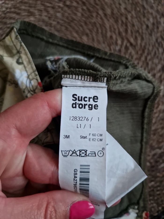 Jolie robe sucre d'orge taille 3 mois - photo numéro 3