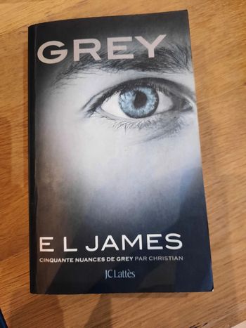 Livre Grey