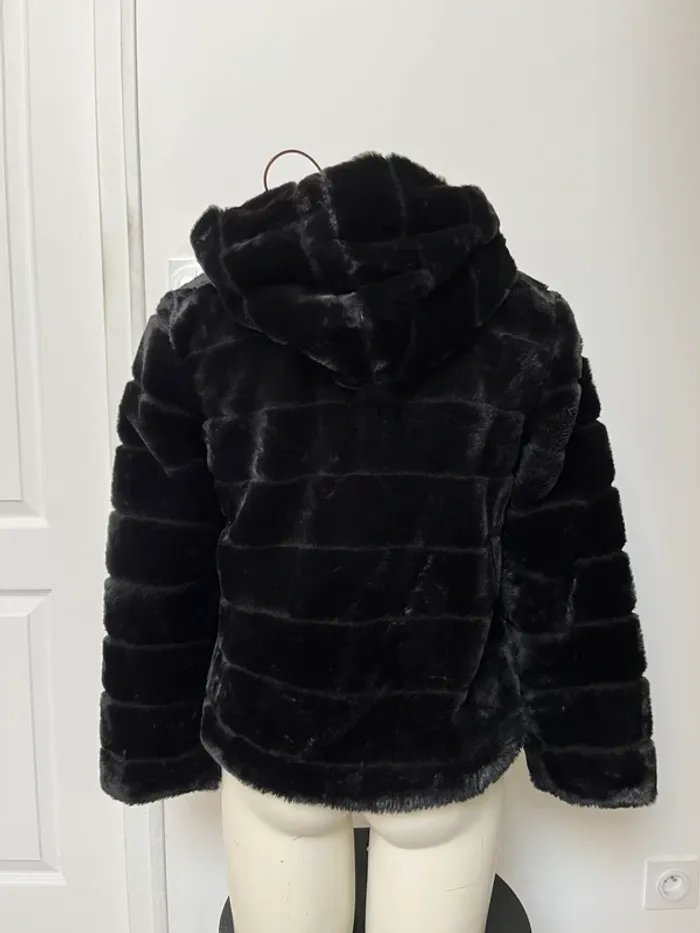 Manteau doux noir - photo numéro 5