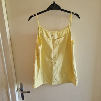 Debardeur jaune taille 40/42