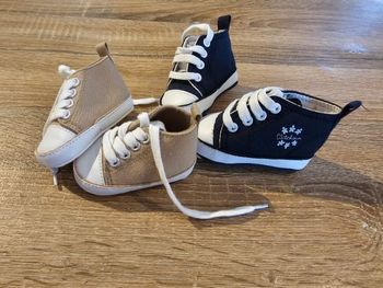Lot chaussure 0.3 mois