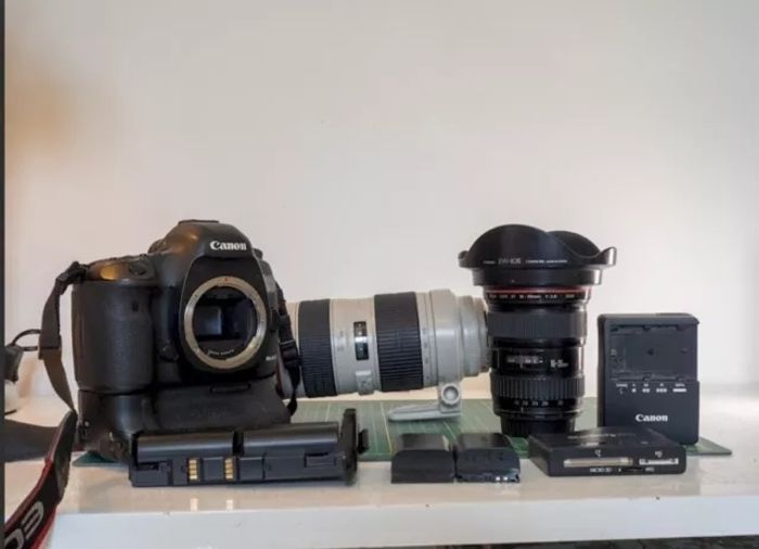 Canon EOS 5D Mark III 22,3 Mpix Appareil Photo Reflex Numérique Kit avec EF...
