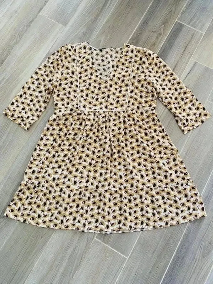 👗 Jolie robe midi T 1/36 neuve rue des abbesses style babydoll