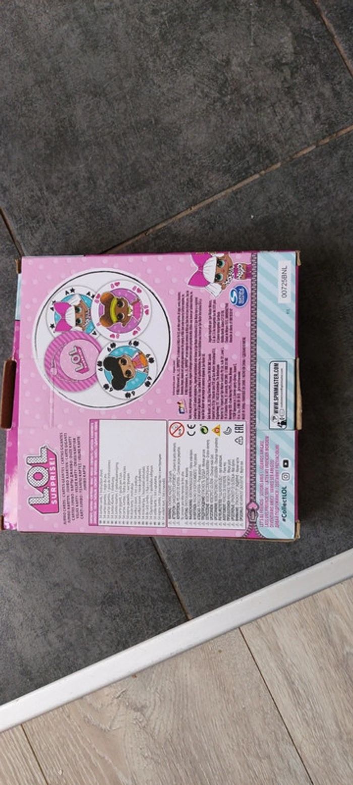 Jeu de 54 cartes geantes LOL Surpise, complet dans la boite - photo numéro 3