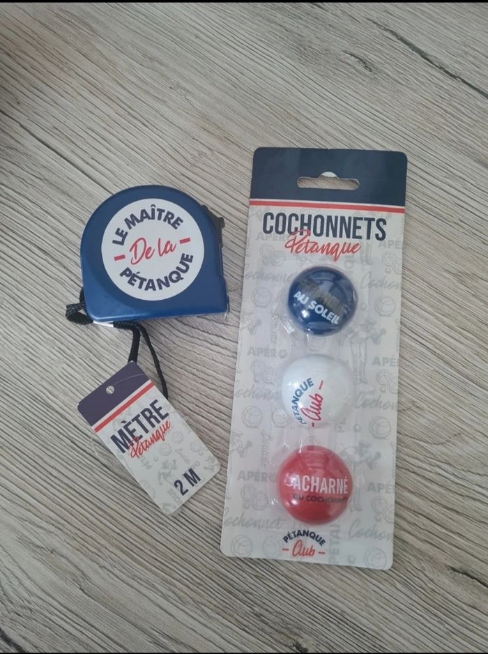 Lots pétanque cochonnets + maître