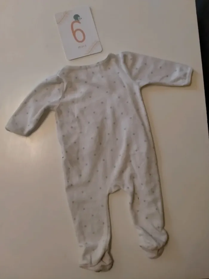 Lot de 2 pyjamas bébé 6 mois - photo numéro 5