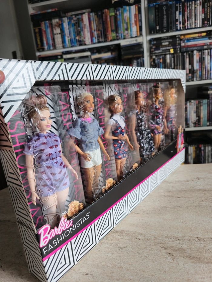 Coffret Barbie Fashionistas - photo numéro 3