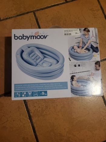 Baignoire gonflable bébé babymoov