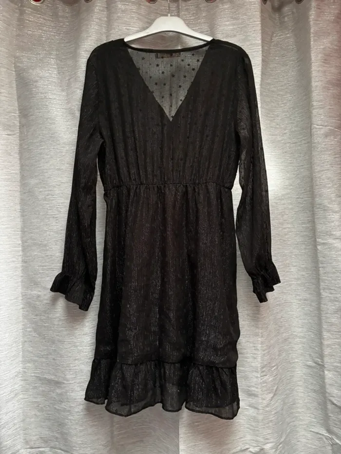 Robe noir taille M ,petite robe noire, robe courte Version Féminin - photo numéro 4