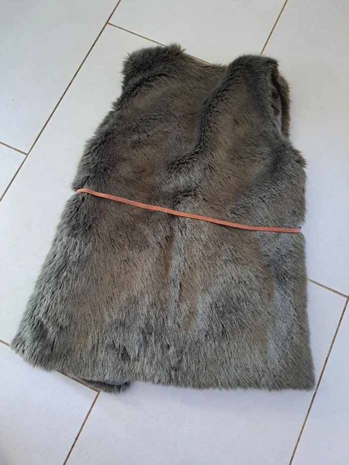 Veste 7/8 ans - photo numéro 2