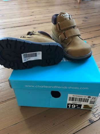 Chaussures 22