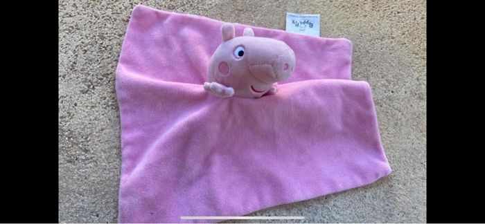 Doudou Peppa Pig rose