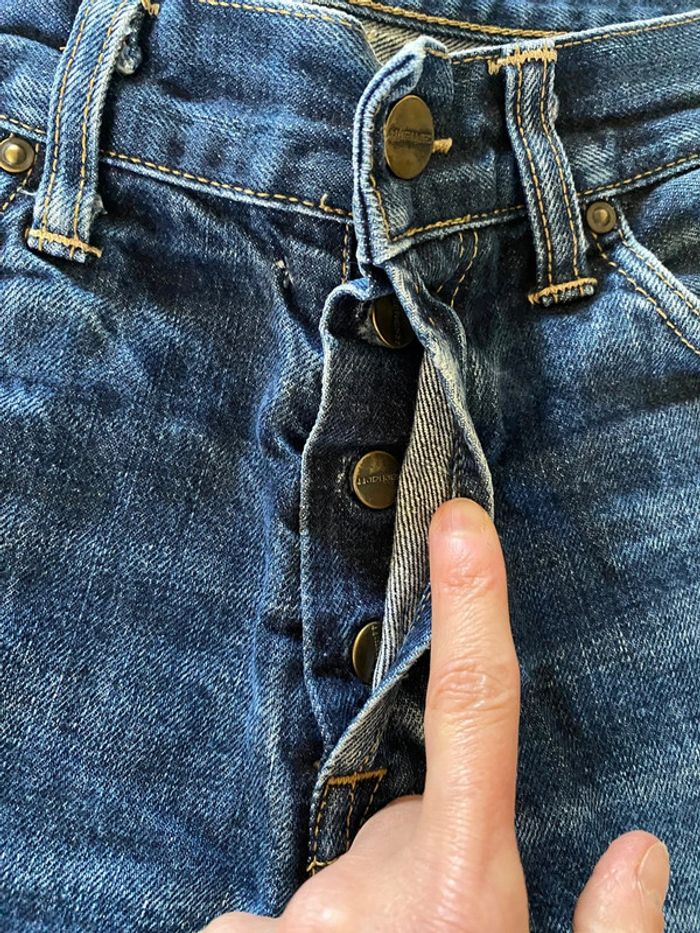 Bermuda short Carhartt en jeans bleu taille 36 / 38 - photo numéro 4