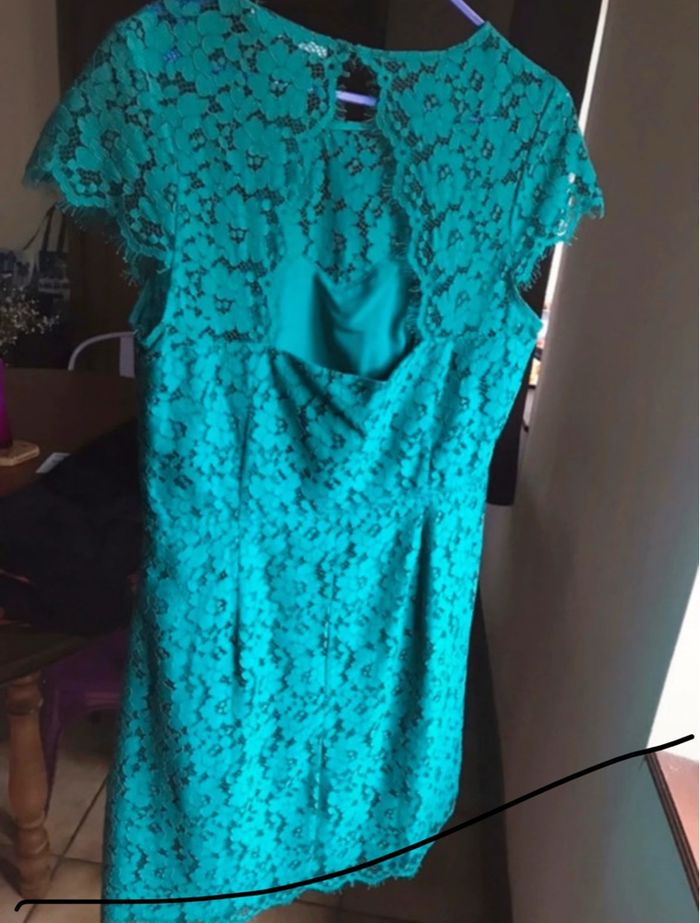 Robe dentelle - photo numéro 2