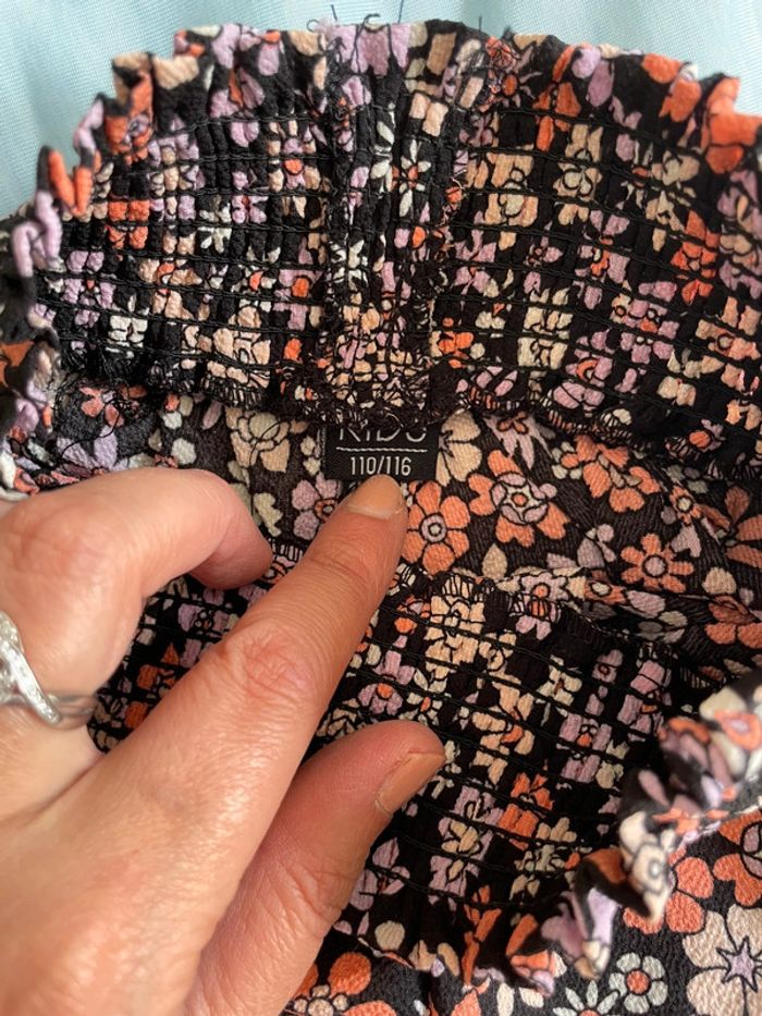 Jupe culotte / short à fleurs 110/116cm - photo numéro 3