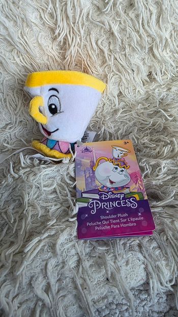 Peluche d'épaule disney aimanté zip belle et la bête disneyland paris - disney store