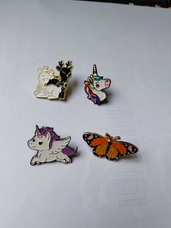 Pins licorne