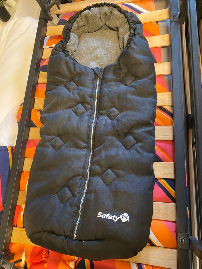 Chancelière, doudoune, nid ange poussette TB état - photo numéro 2