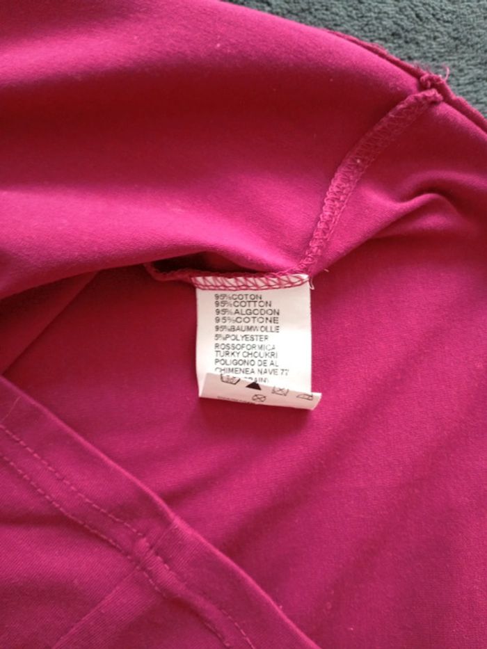 Tee shirt neuf taille 40/42 - photo numéro 4