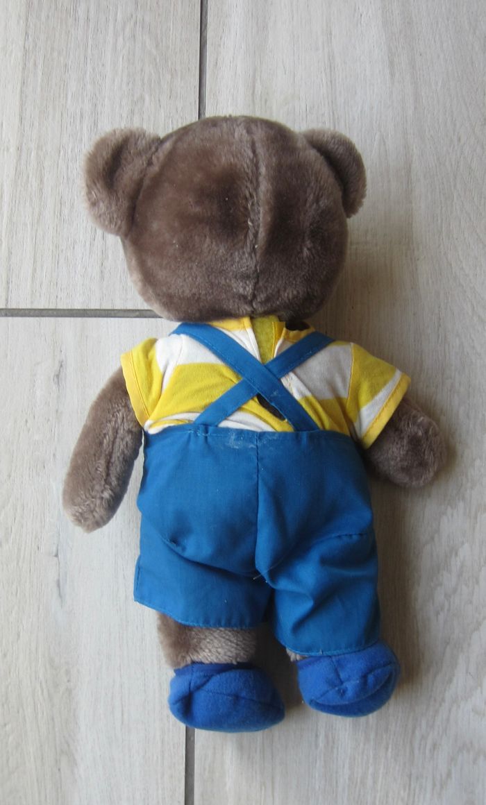 Peluche/doudou : Petit ours brun - photo numéro 2