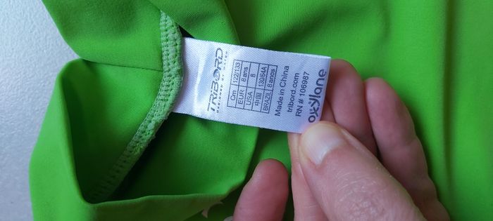 Haut anti UV 40+ 8 ans - photo numéro 3