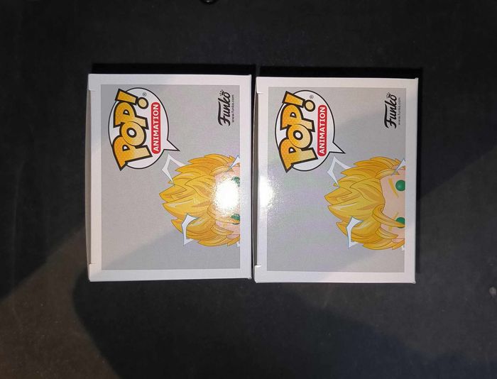 Lot 2 Funko Pop / Super Saiyan Goku N°865 / Dragon Ball Z / Spécial édition / Chase + Normal - photo numéro 5