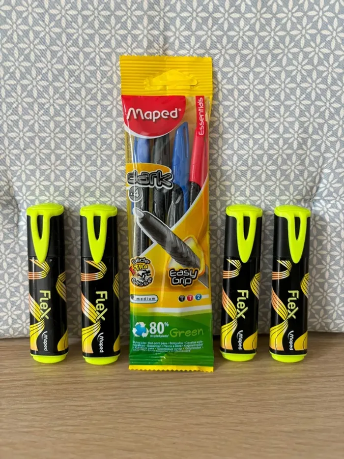 Pack de 4 Surligneurs Fluo "Flex" + 4 Stylos Bille