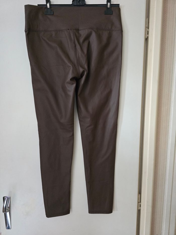 Leggings huilé/simili cuir - photo numéro 2