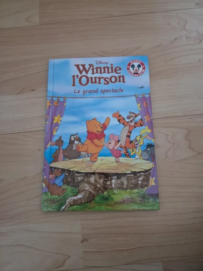 Livre disney winnie l'ourson le grand spectacle