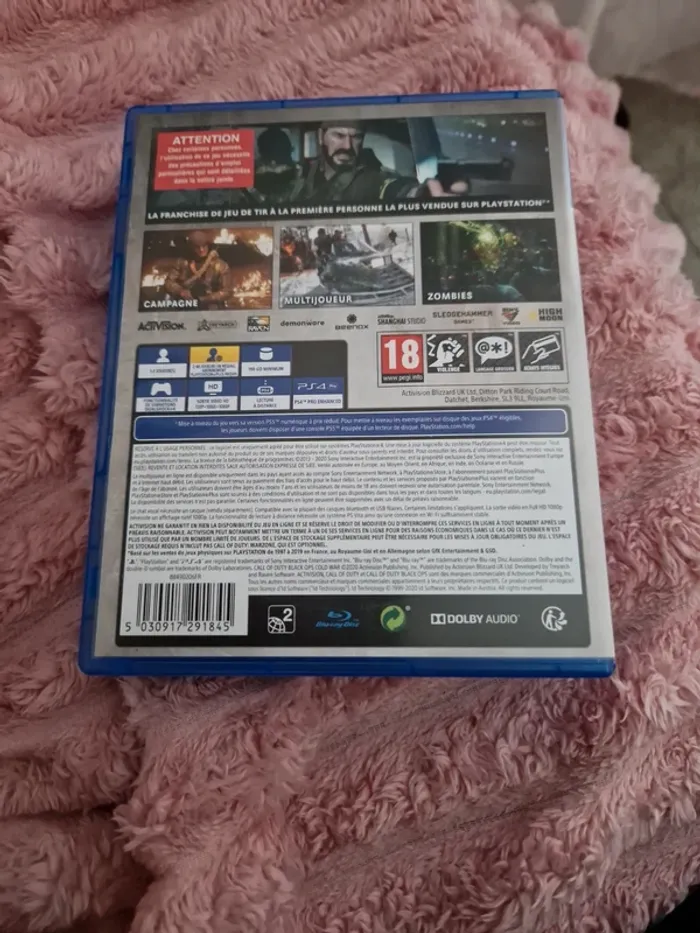 Play station 4 - photo numéro 2