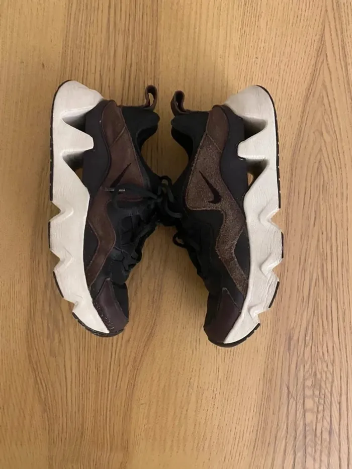 Baskets Nike RYZ 365 noir et bordeaux taille 39 - photo numéro 4