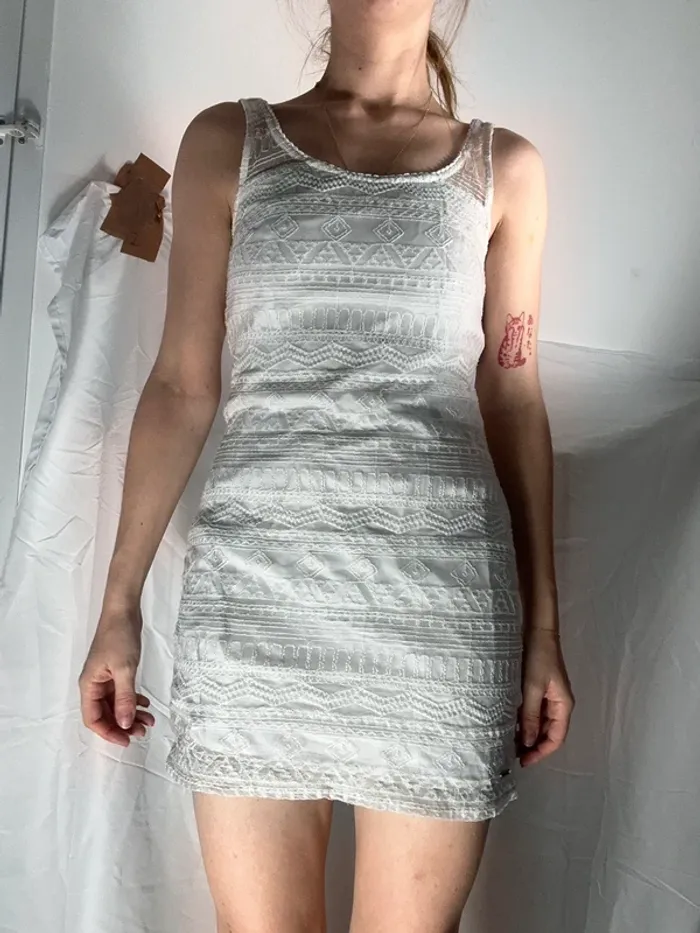 Robe blanche bohème Hollister - photo numéro 9