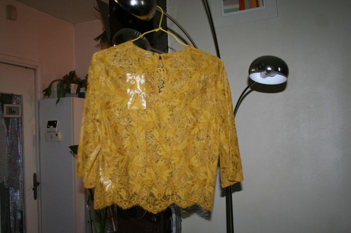 🌸Top à dentelle Taille 34 Tendance 2023 "ZARA" Neuf 🌸 - photo numéro 3