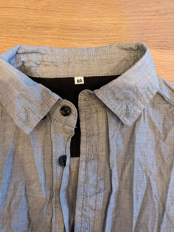 Chemise grise 8 ans - photo numéro 4
