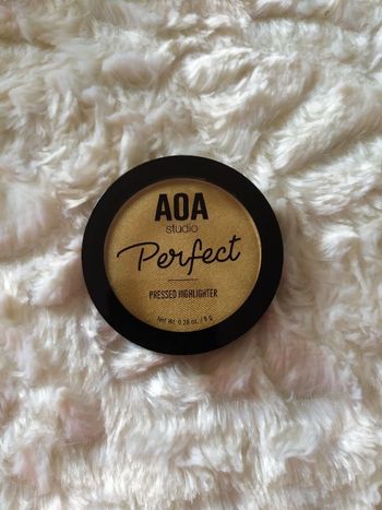AOA Studio Perfect Pressed Highlighter