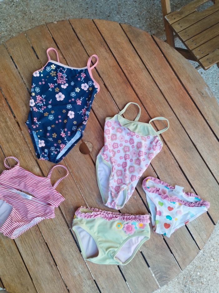 Lot de maillot de bain fille 12 mois
