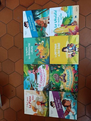 Lot de 8 livres Hachette Jeunesse 
Mac Do neufs