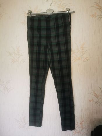 Pantalon type écossais vert cache cache taille 36 vert  