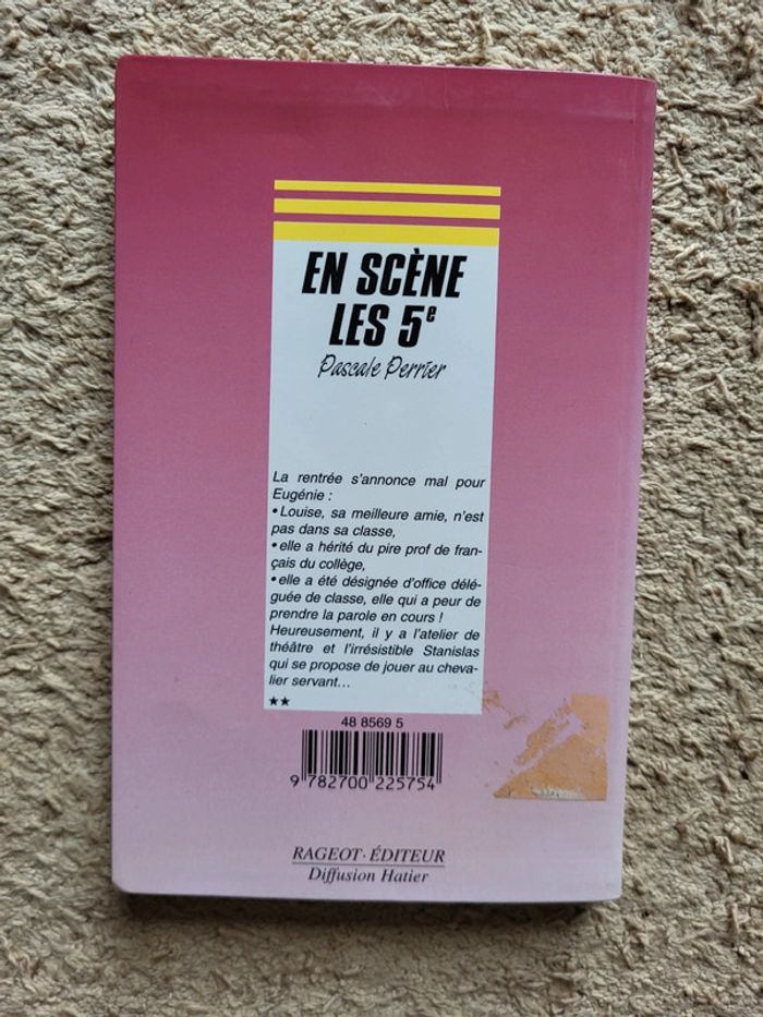 Roman jeunesse En scène les 5e de Pascale Perrier - photo numéro 2