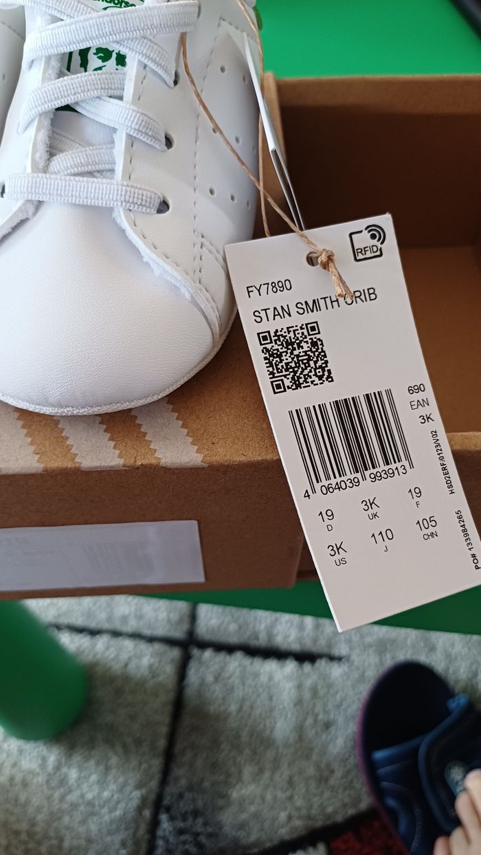 Chaussures Stan Smith Crib Adidas taille 19 - photo numéro 5