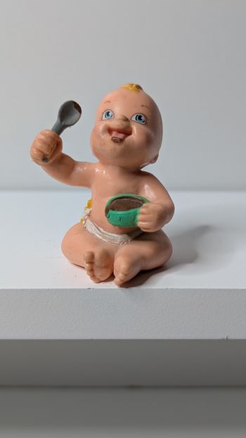 [Magic Diaper] Figurine babies mange