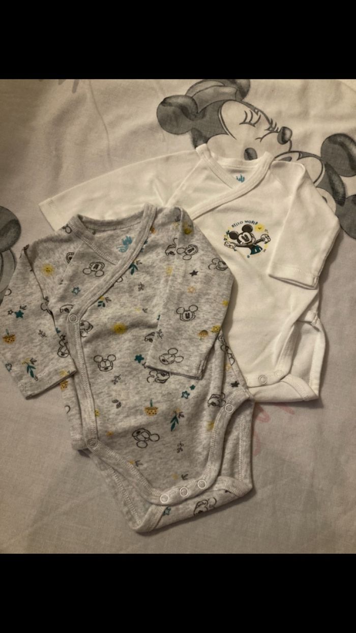 Lot 2 bodies manche longue Mickey