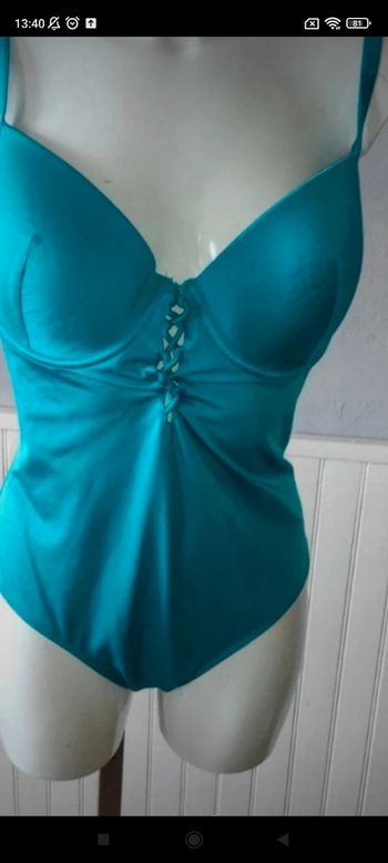 Très beau maillot de bain f17