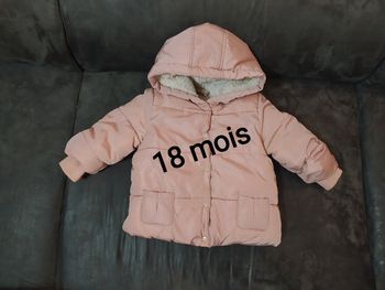 Manteau rose pâle 18 mois