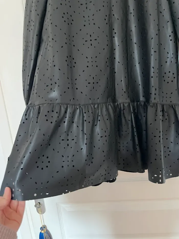 Robe noire Mango Kids 11-12 ans – Neuve avec étiquette - photo numéro 3
