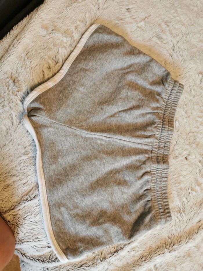 Short sport - photo numéro 2