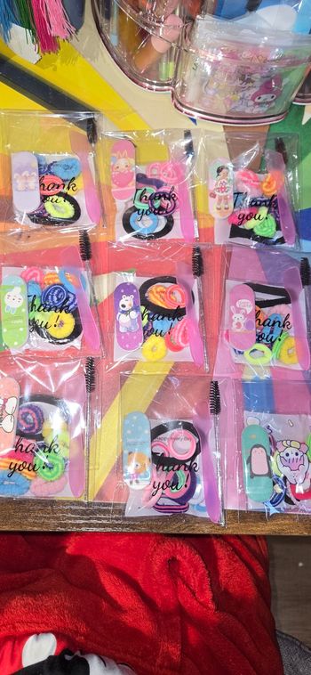 Lot de 9 kit beauté neuf