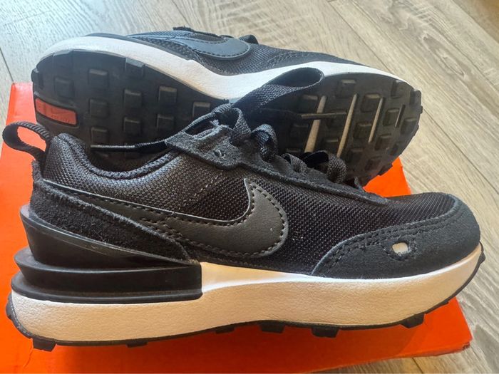 Basket Nike Waffle one _ 28 cm - photo numéro 4