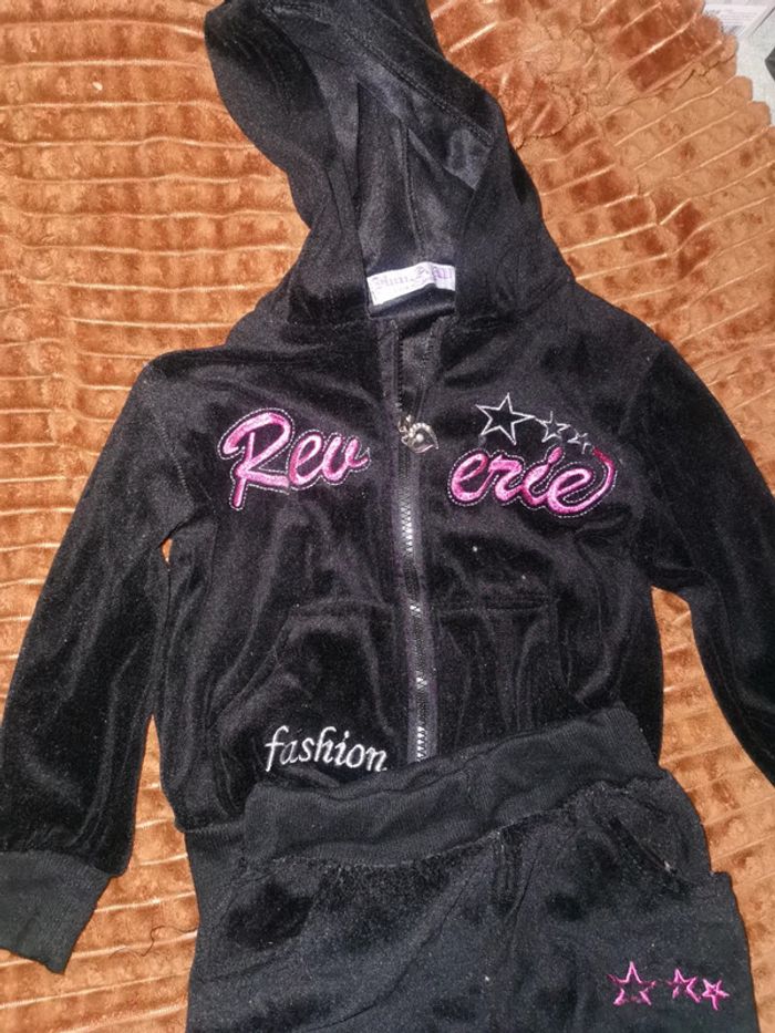 Ensemble jogging - photo numéro 2